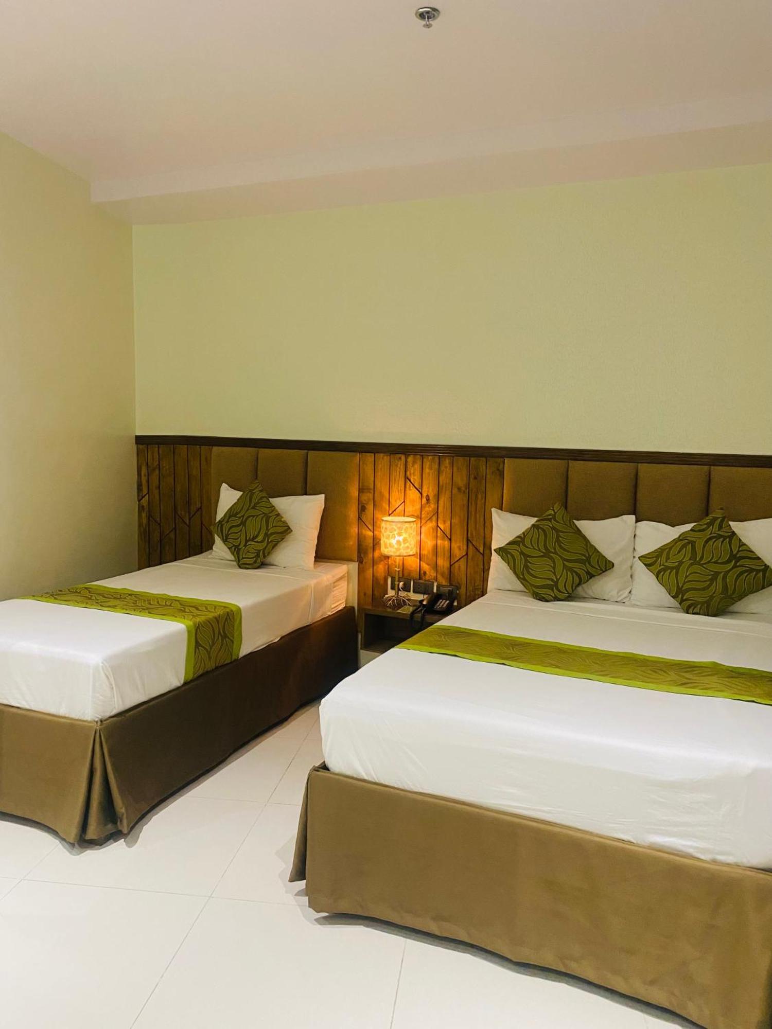 Maxi Hotel And Event Center Tagbilaran Eksteriør bilde