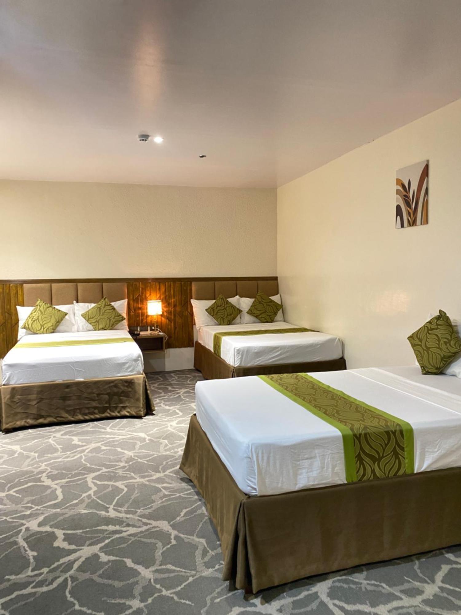 Maxi Hotel And Event Center Tagbilaran Eksteriør bilde
