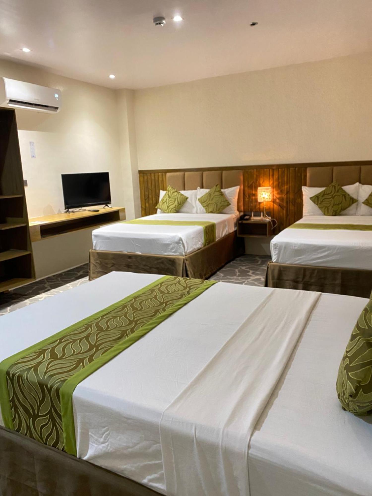 Maxi Hotel And Event Center Tagbilaran Eksteriør bilde